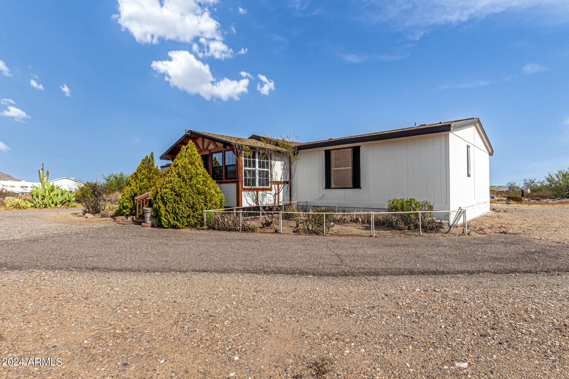 16539 W QUAIL RUN Road
