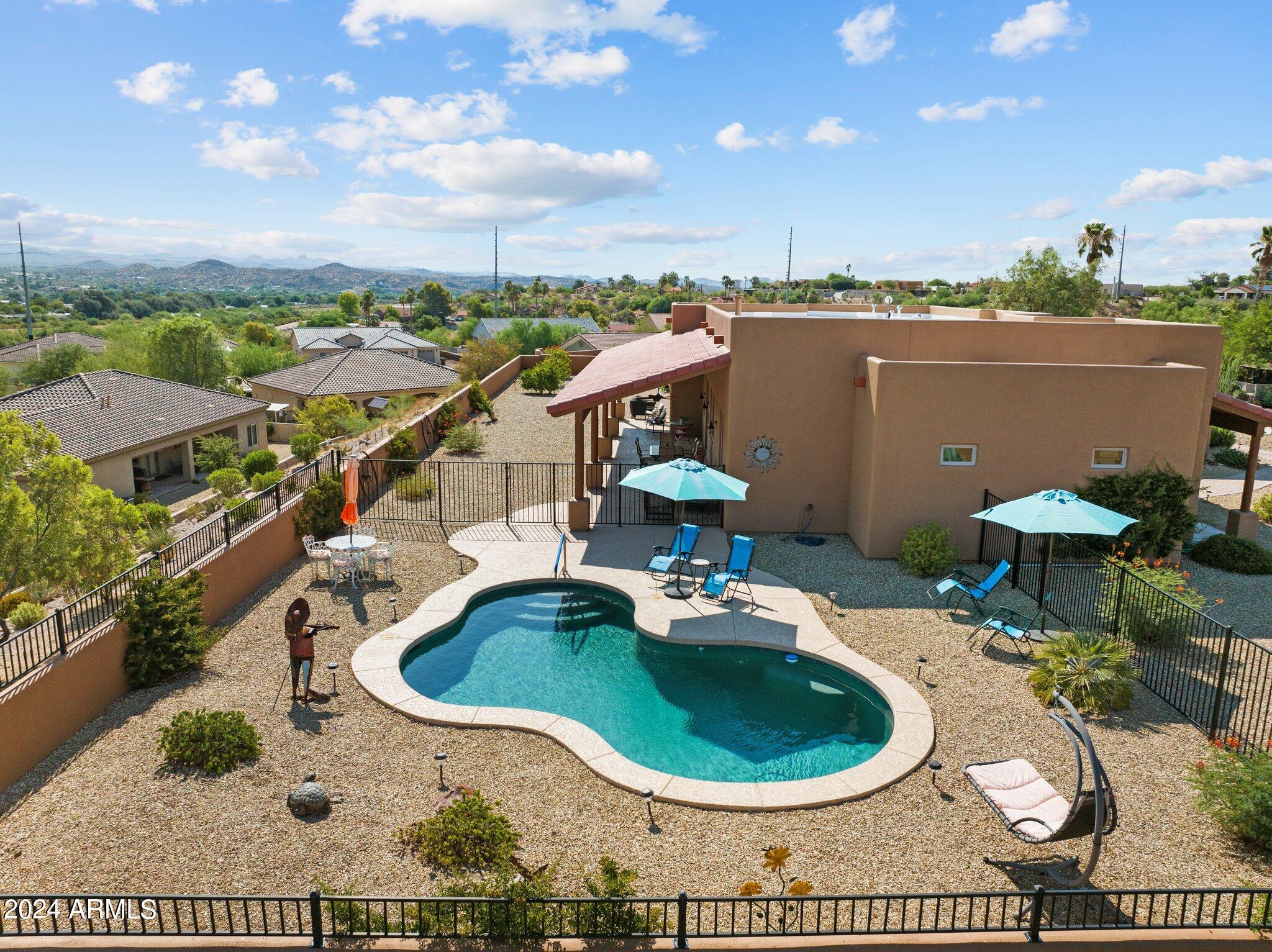 902 W SANTA FE Circle