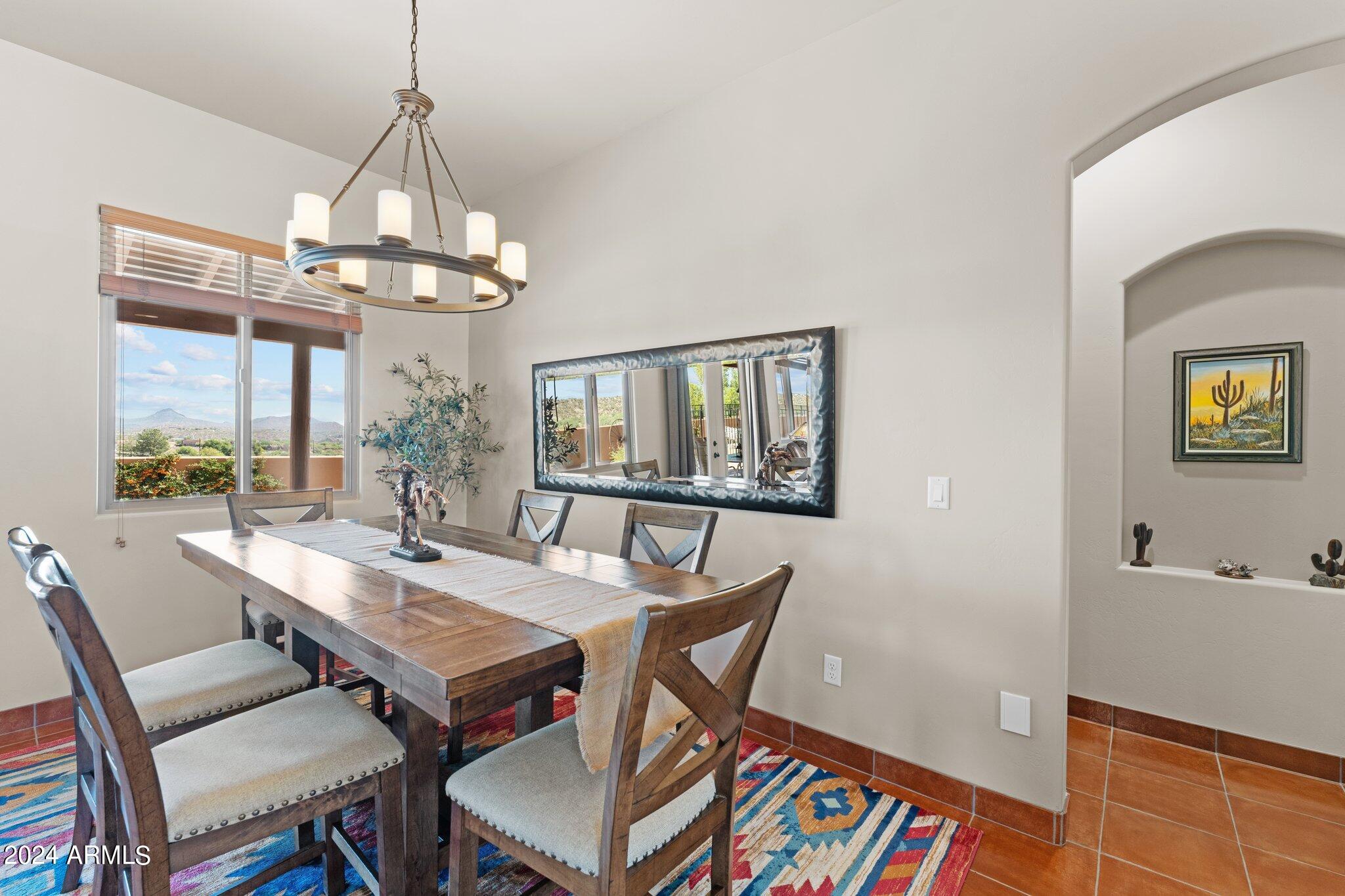 902 W SANTA FE Circle