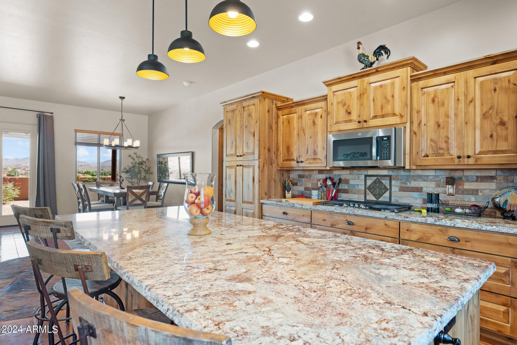 902 W SANTA FE Circle