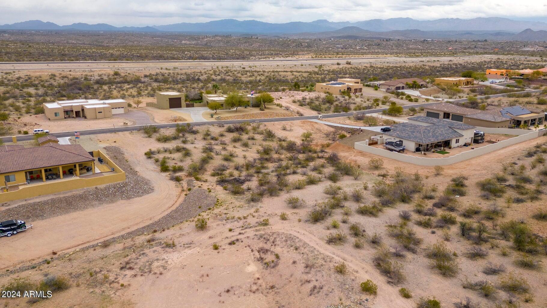 2905 W Percheron Road, 82