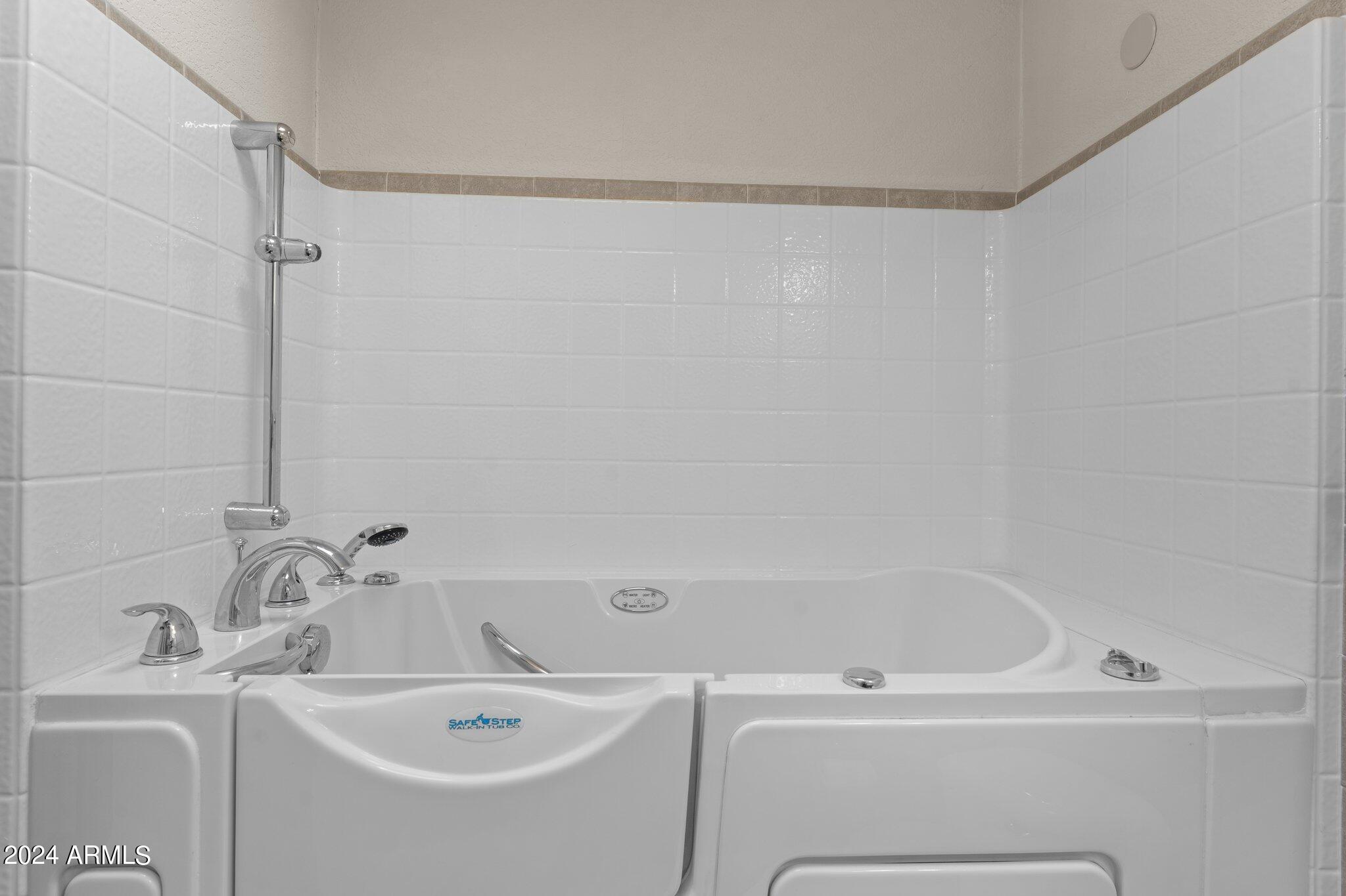30525 S FORT APACHE Drive 125