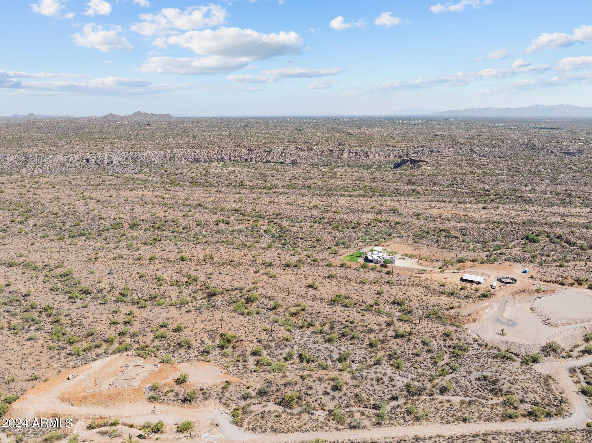 000xx N Quiet Hills Drive, -