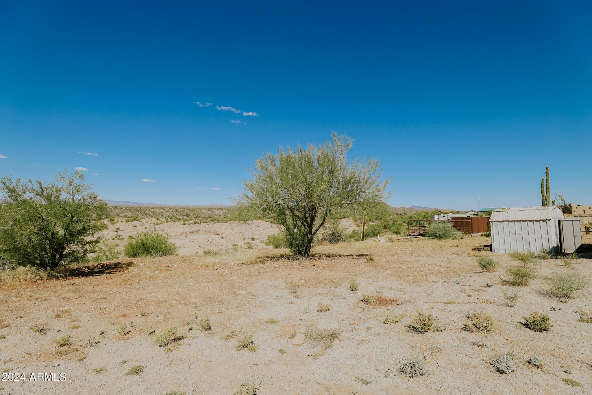 44025 N US HWY 60