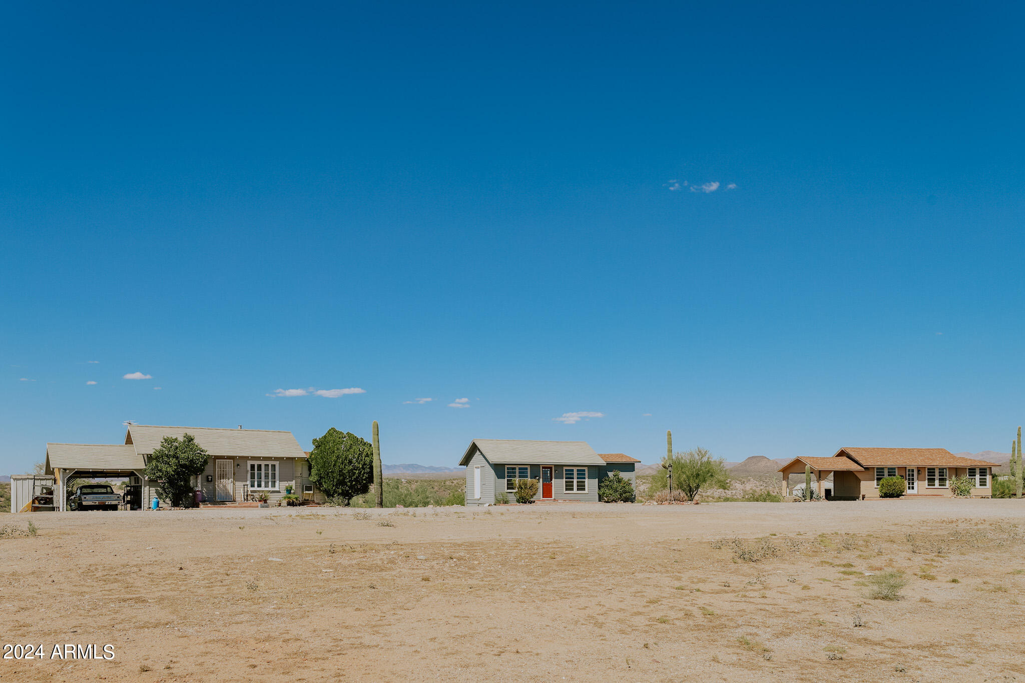 44025 N US HWY 60