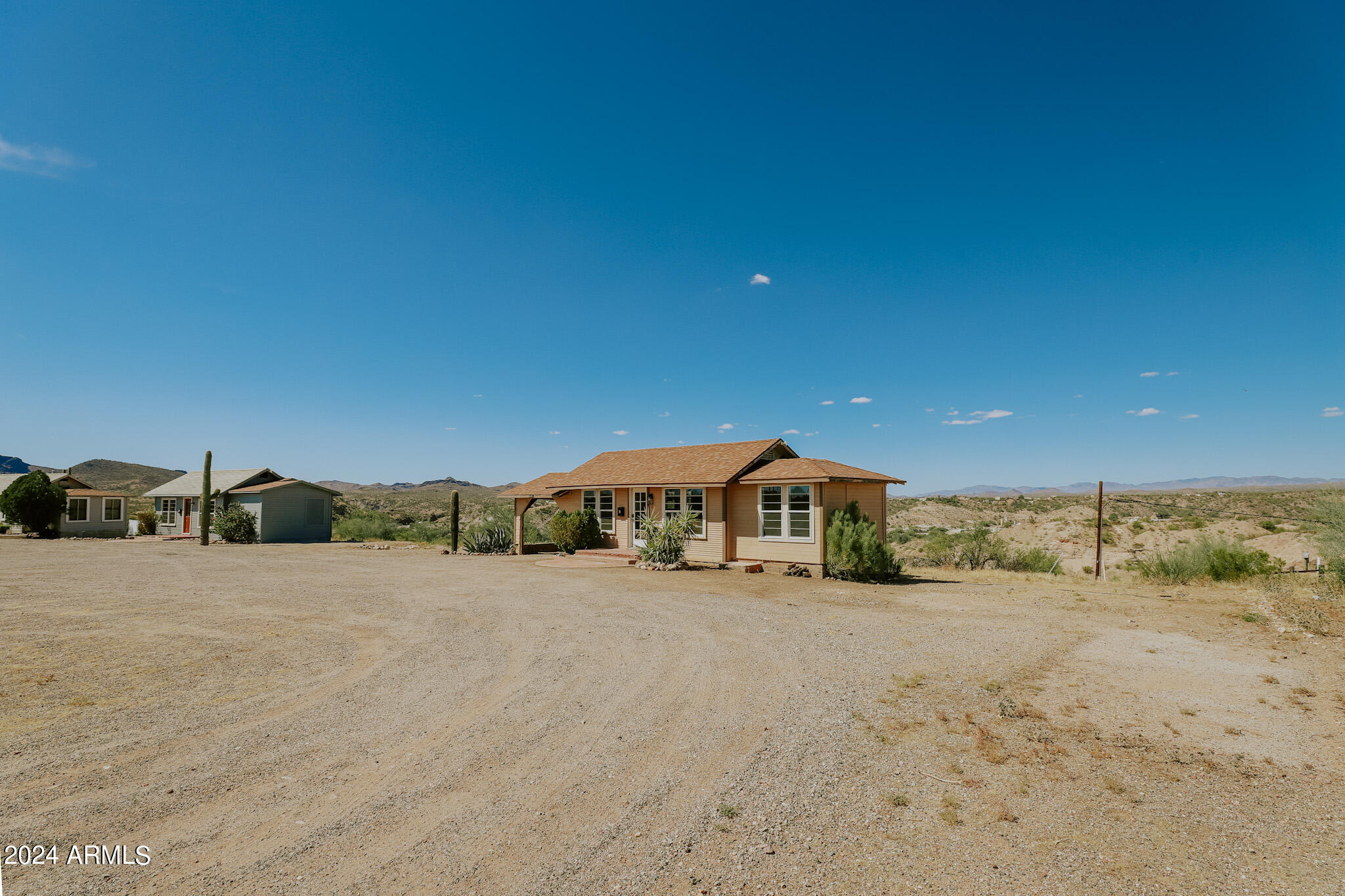 44025 N US HWY 60