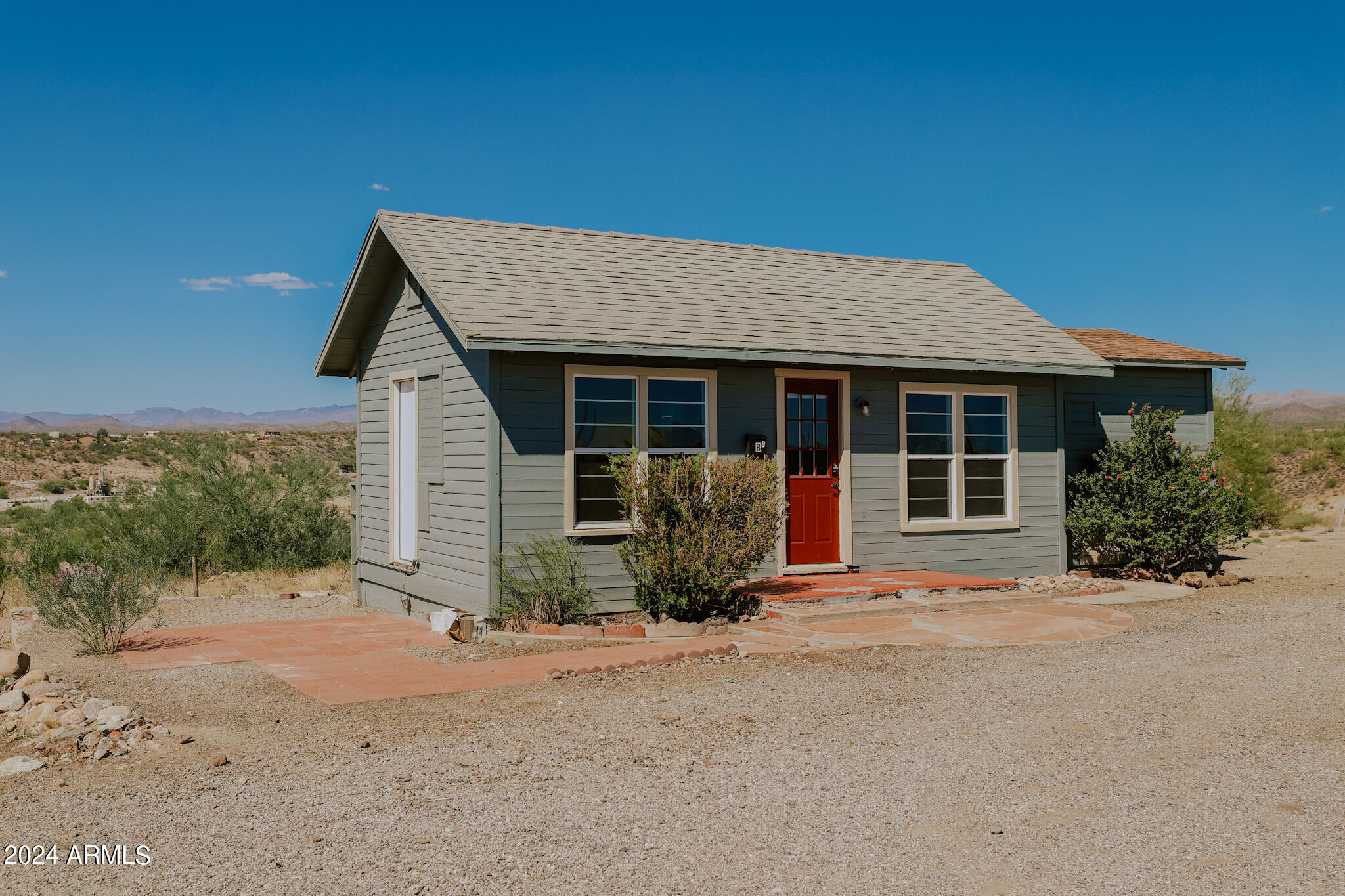 44025 N US HWY 60