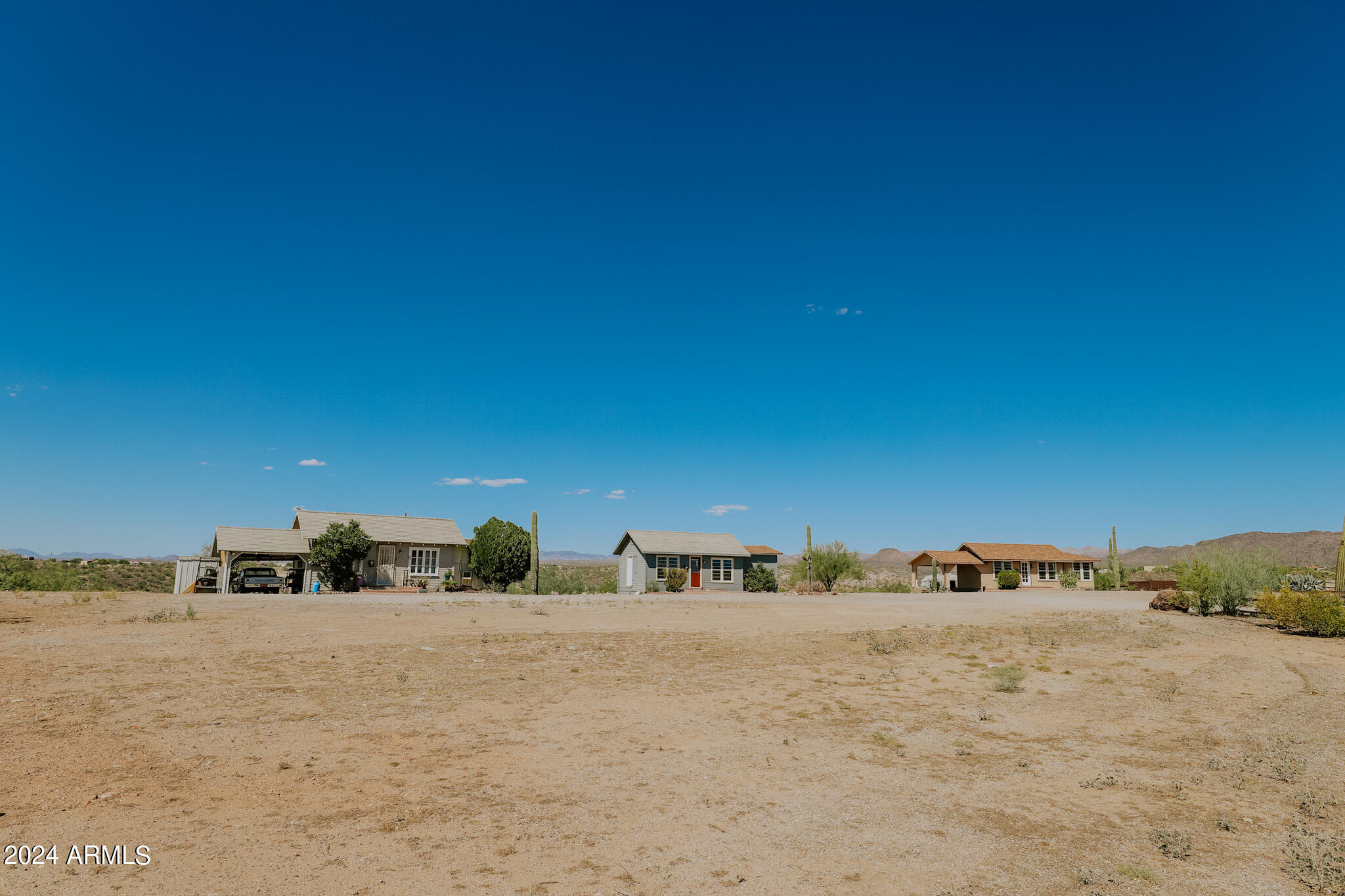 44025 N US HWY 60