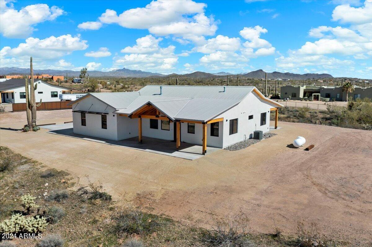 25927 W RAVINA Lane