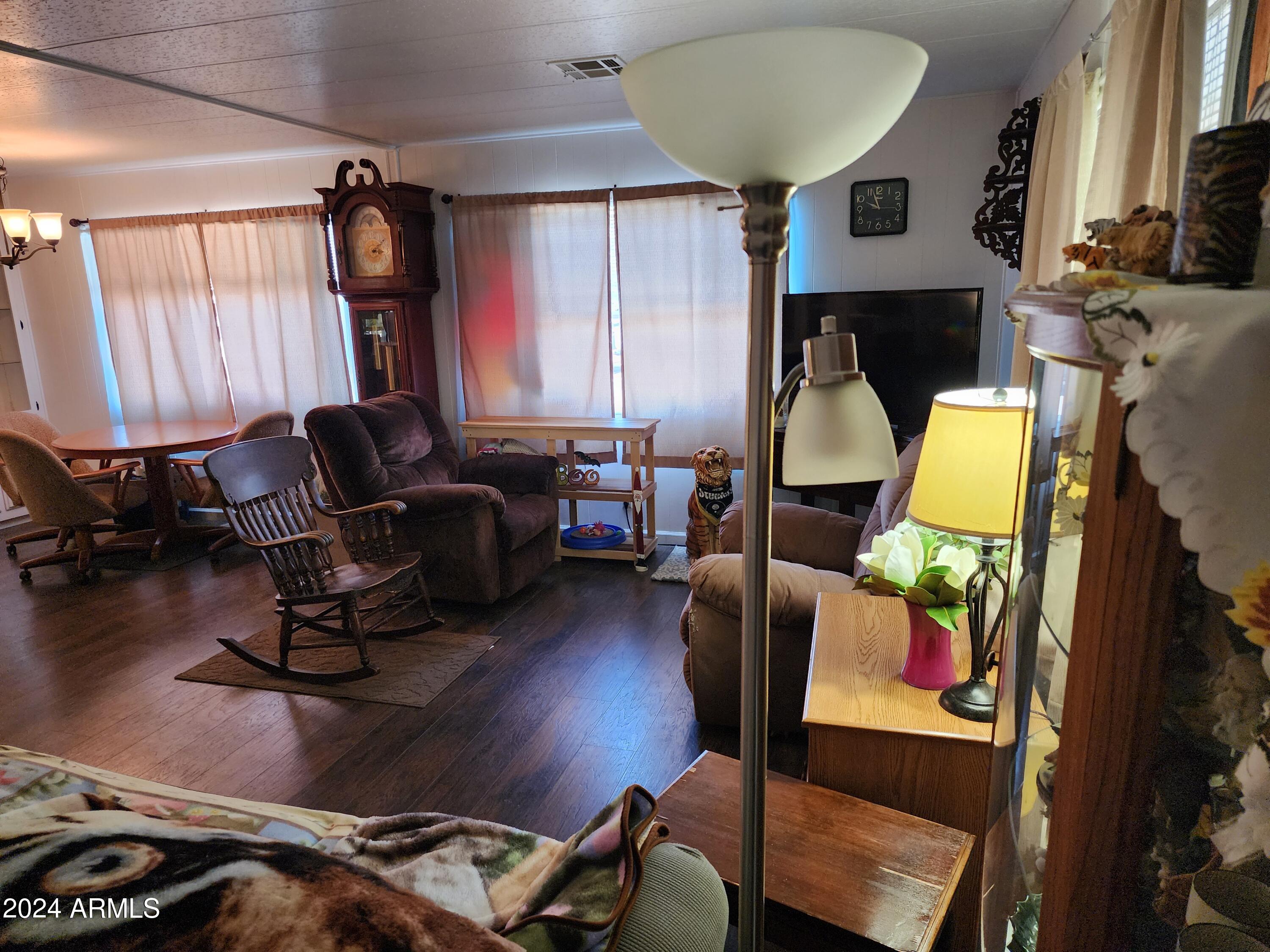 2501 W Wickenburg Way Unit: 82