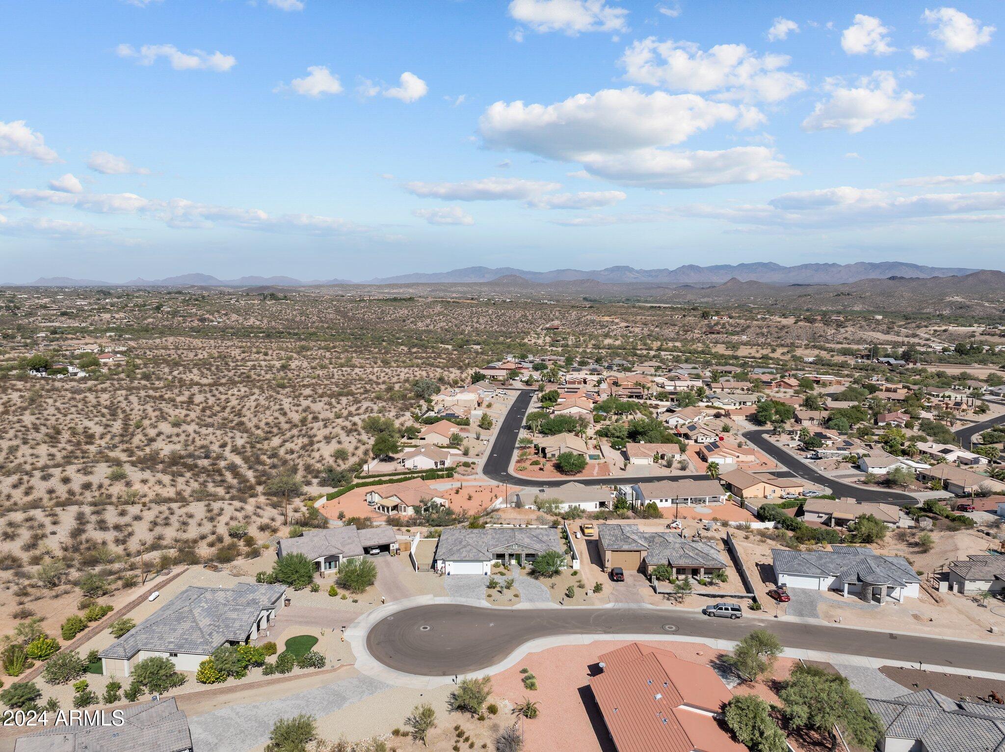 960 W Hermosa Drive