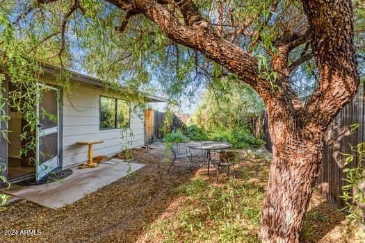 520 S PALM Drive