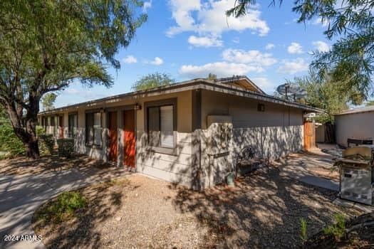520 S PALM Drive