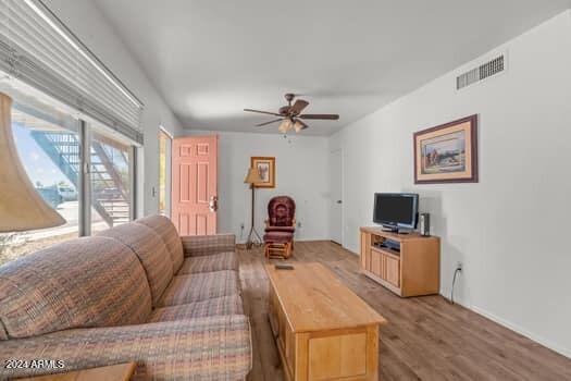 520 S PALM Drive