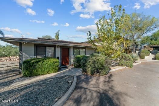 520 S PALM Drive