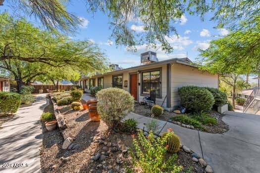 520 S PALM Drive