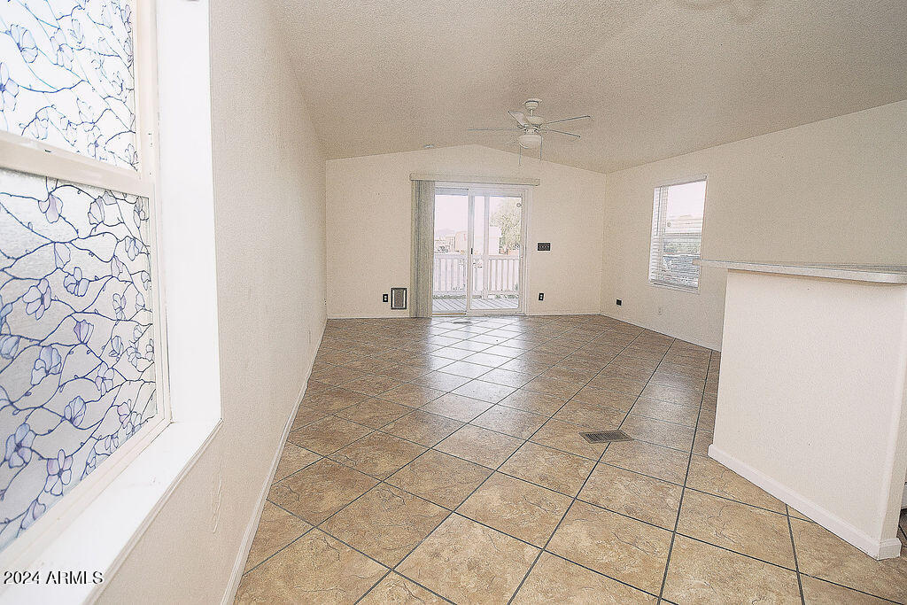 40427 DAKOTA Place