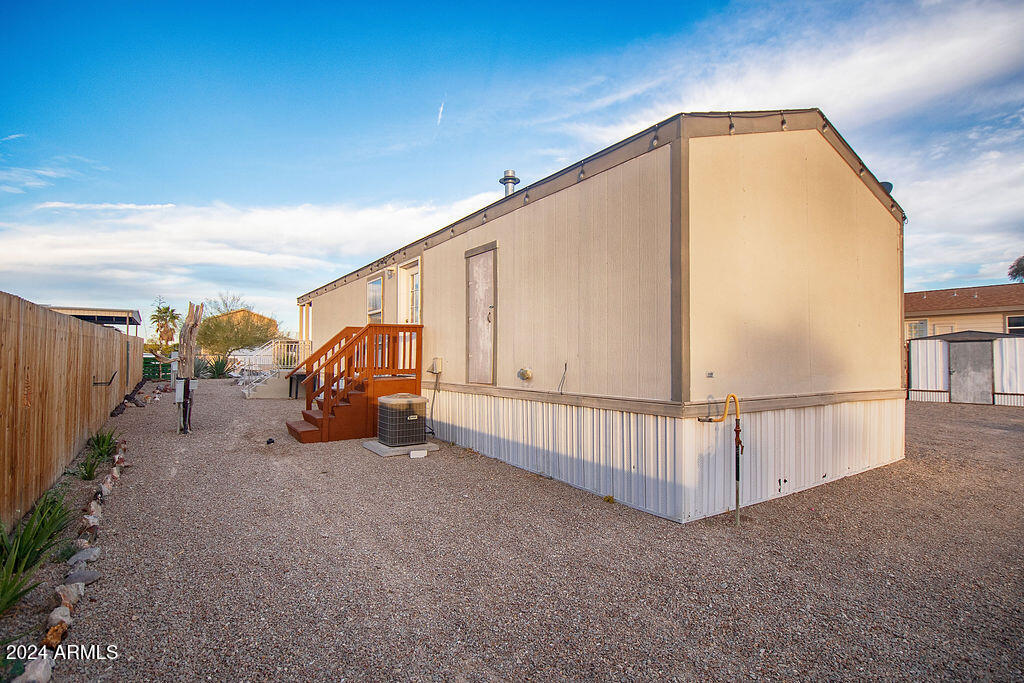 40427 DAKOTA Place