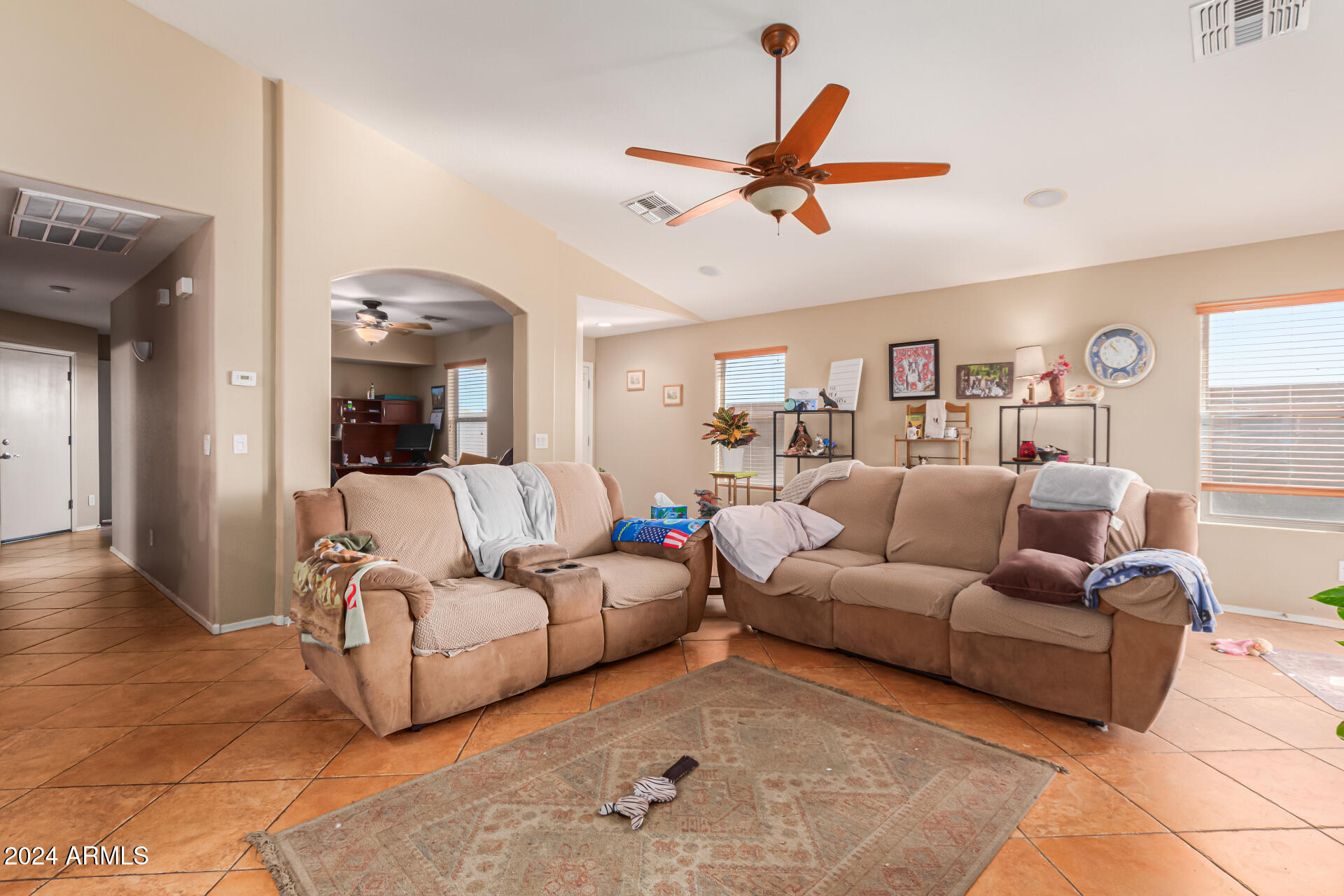 41547 W Cheyenne Court
