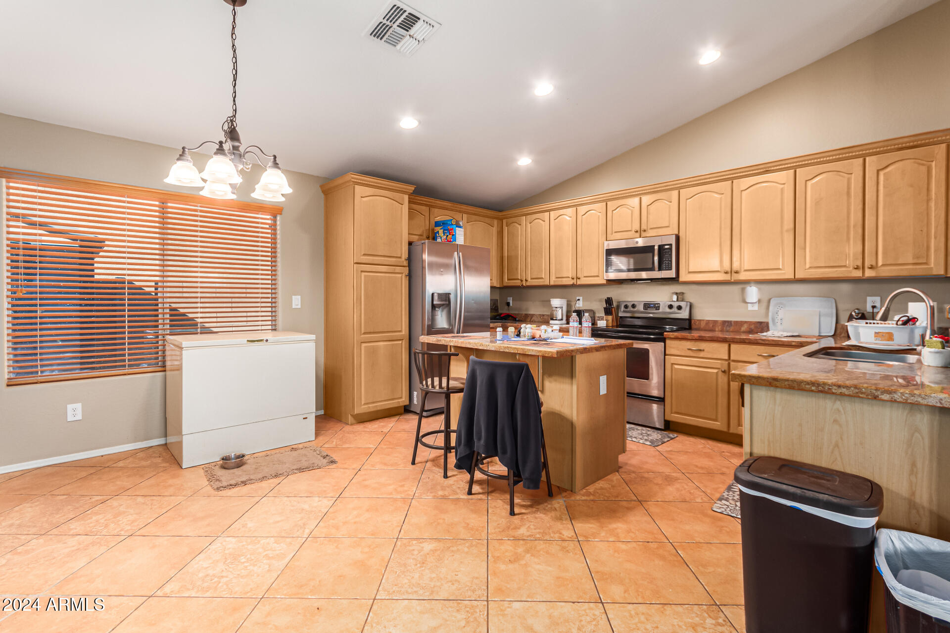 41547 W Cheyenne Court
