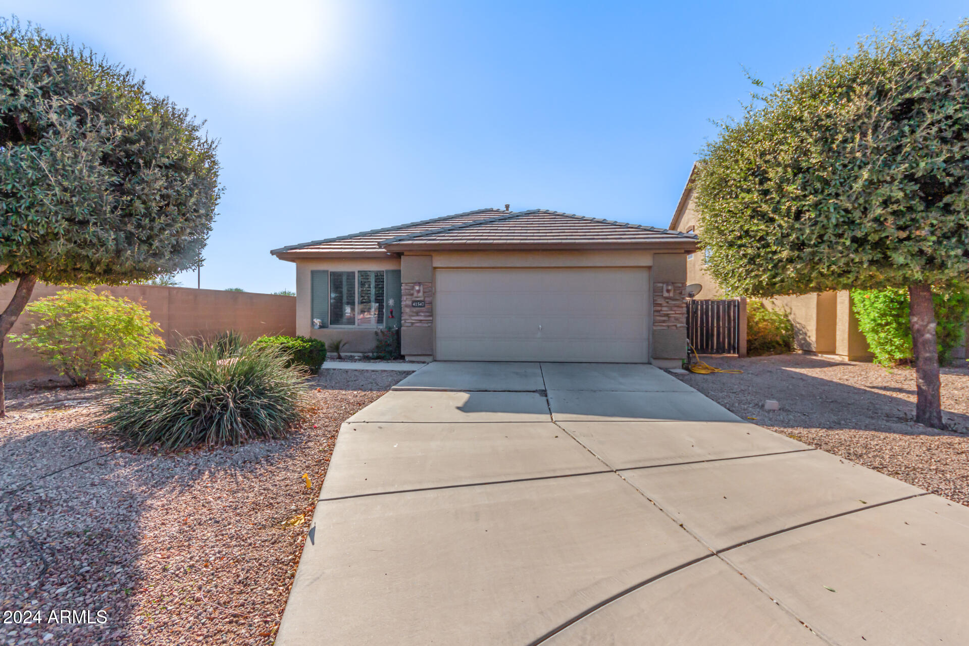 41547 W Cheyenne Court