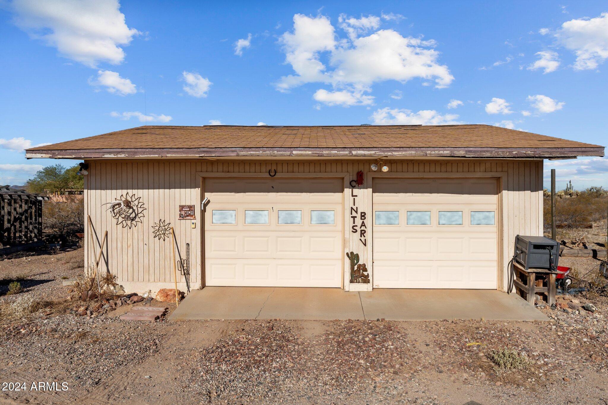 25340 W ADAMANDA Drive