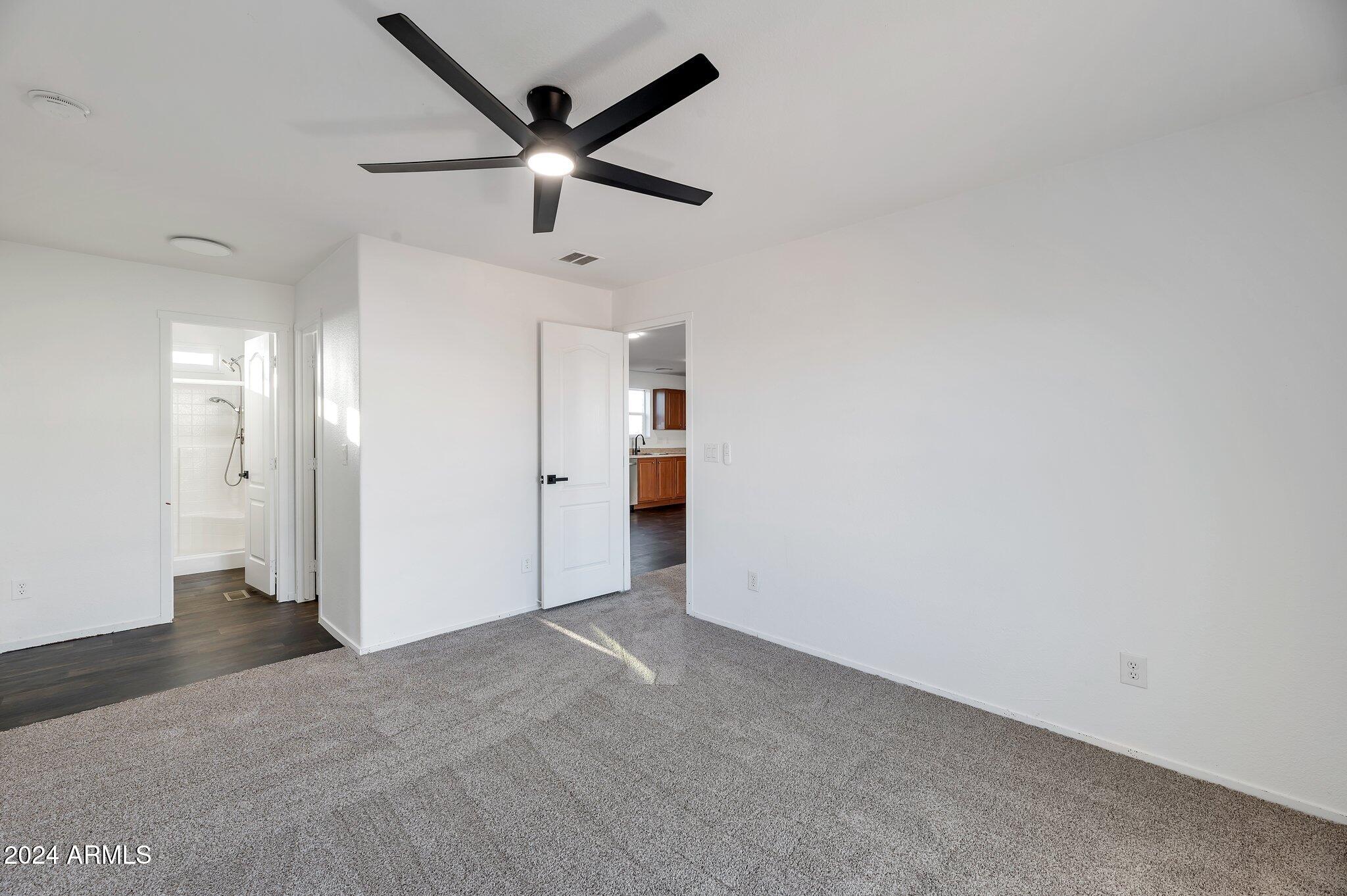 518 W CLAESSENS Drive