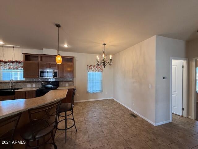 2000 S Apache Road 27
