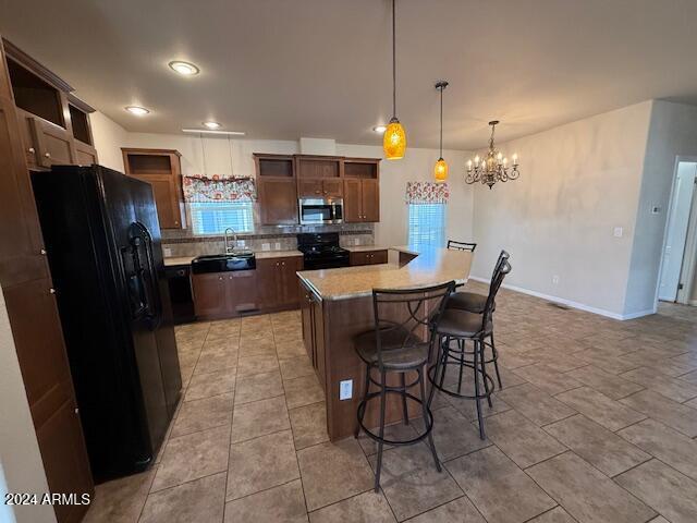 2000 S Apache Road 27