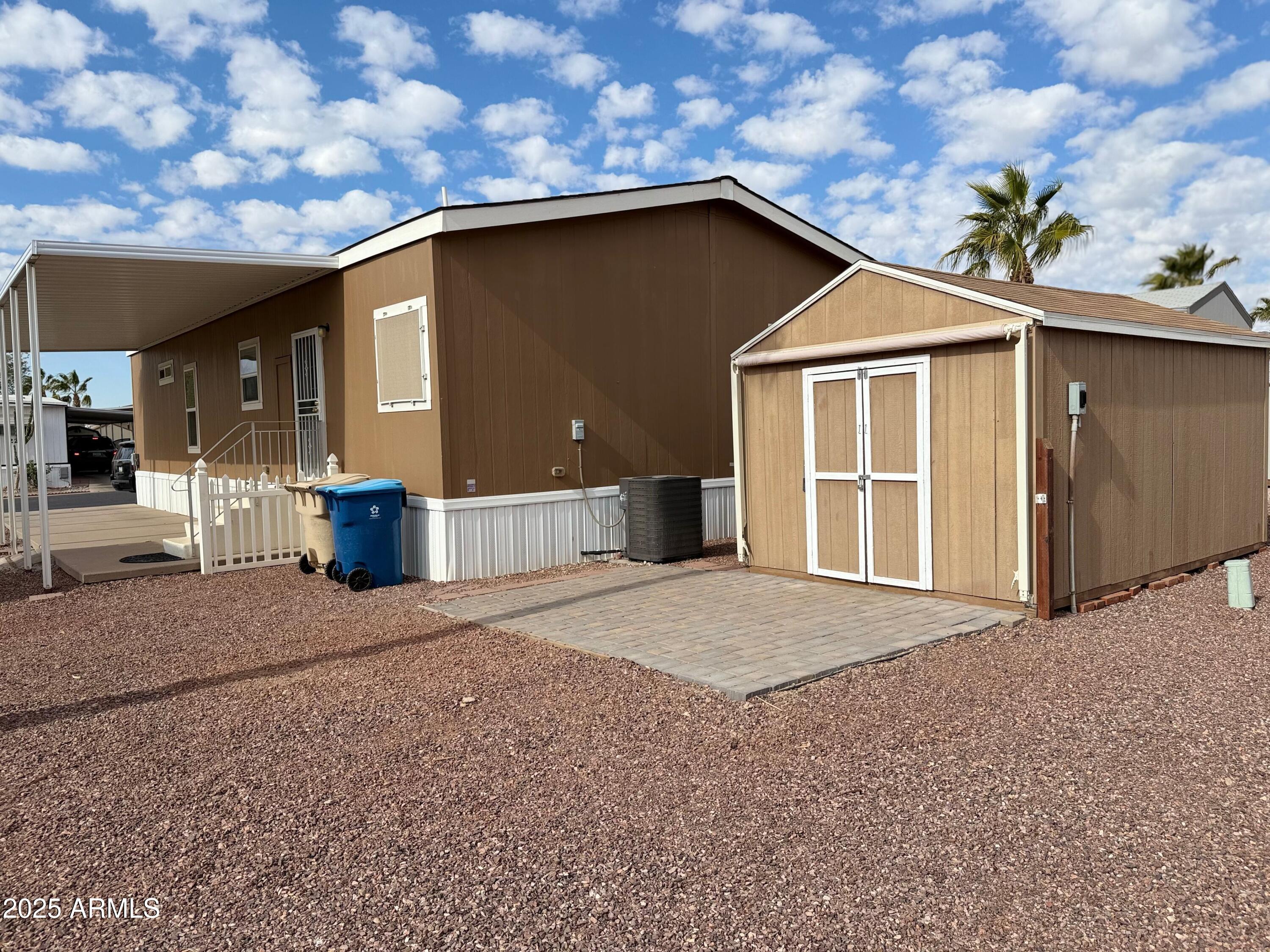 2000 S Apache Road 27