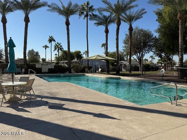 2000 S Apache Road 27