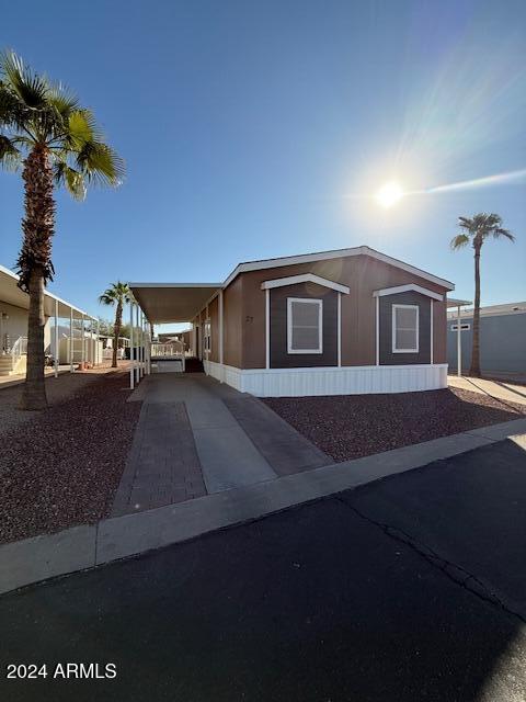 2000 S Apache Road 27