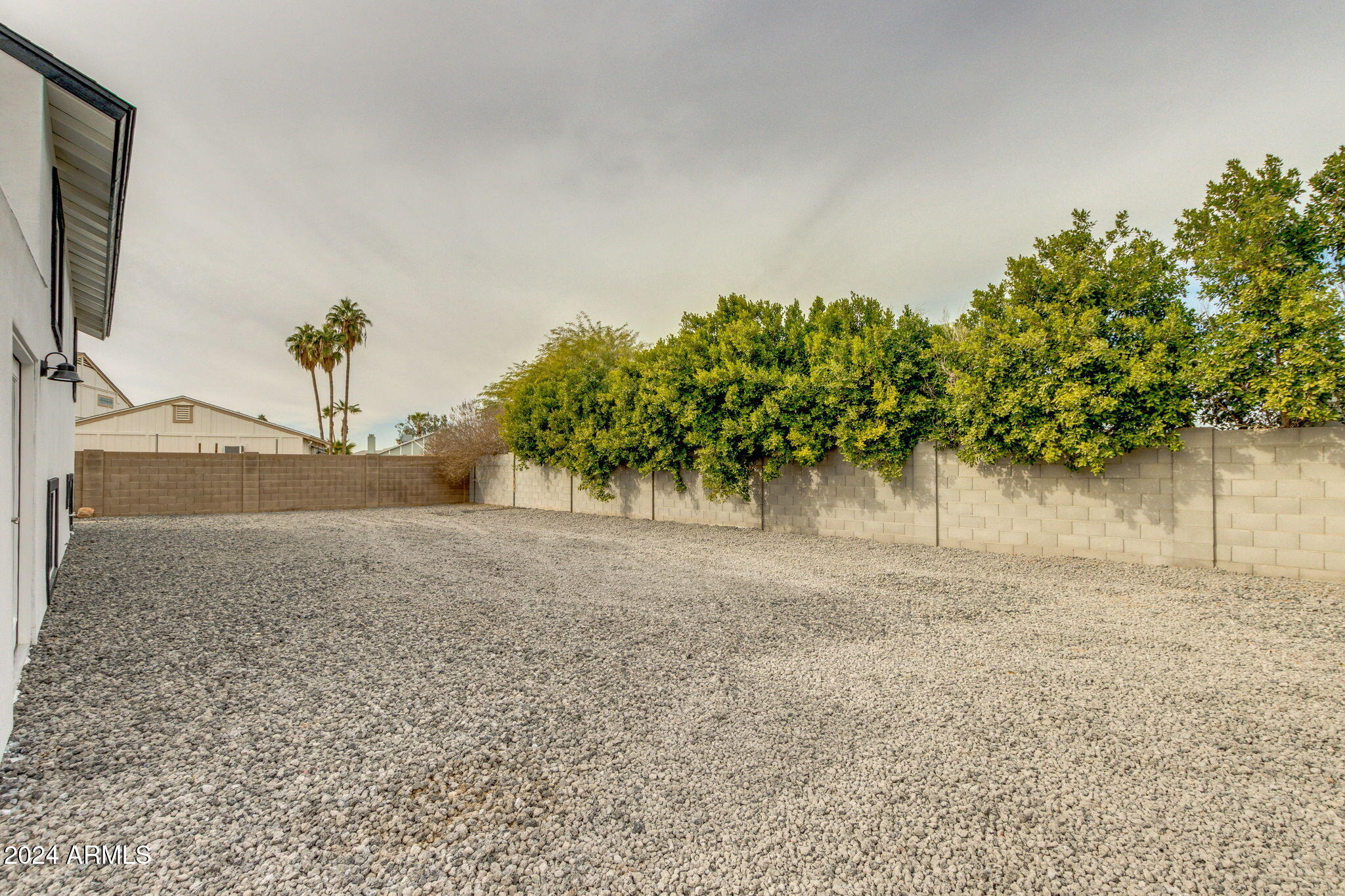 6748 W SHANGRI LA Road