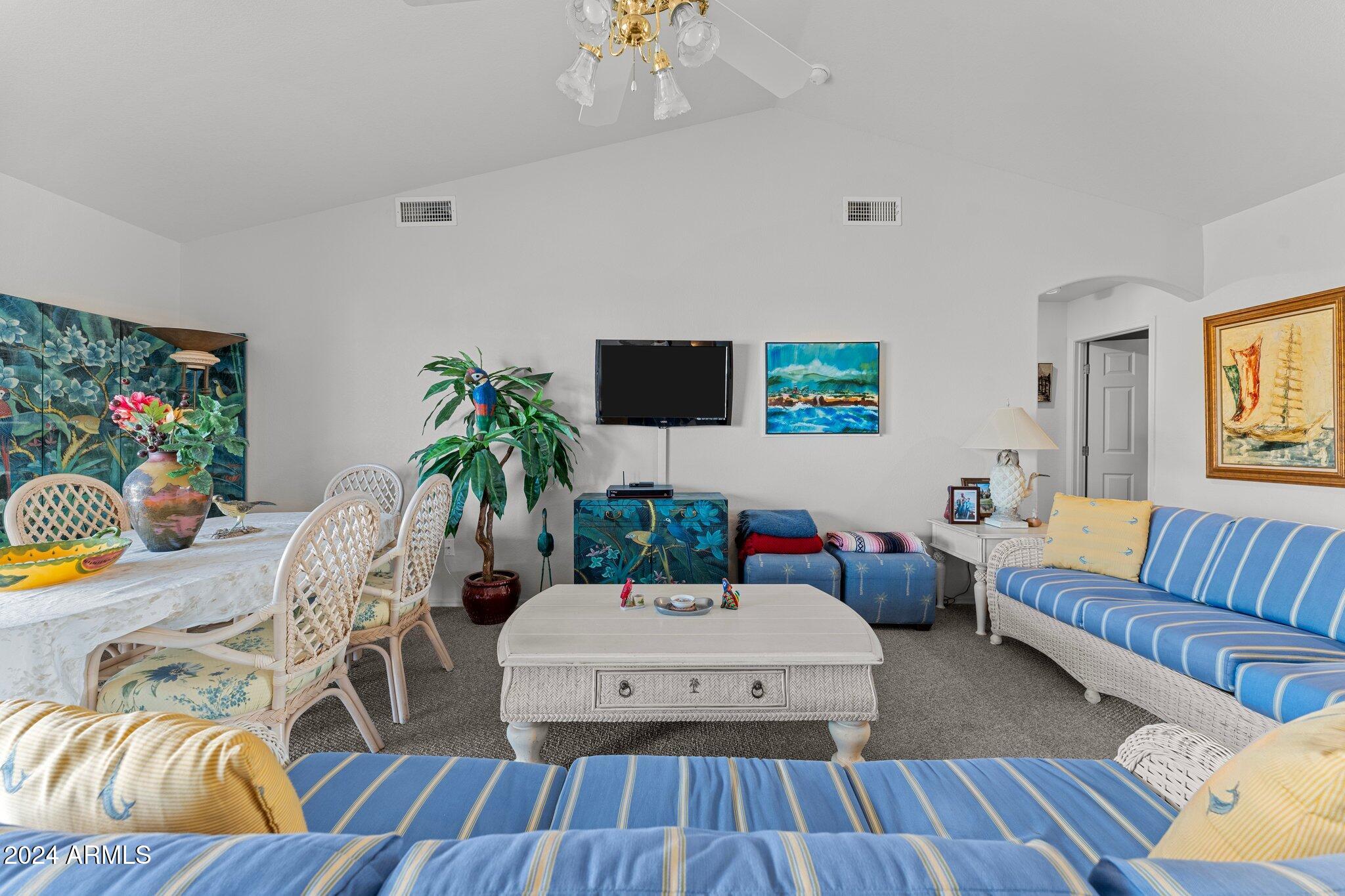 250 COTTONWOOD Lane