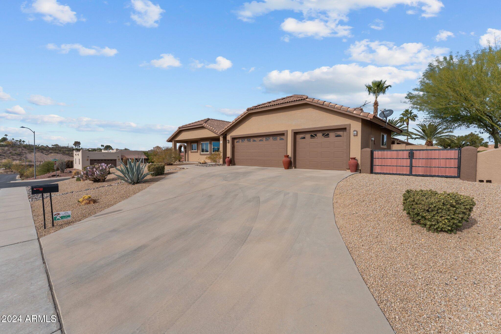 250 COTTONWOOD Lane