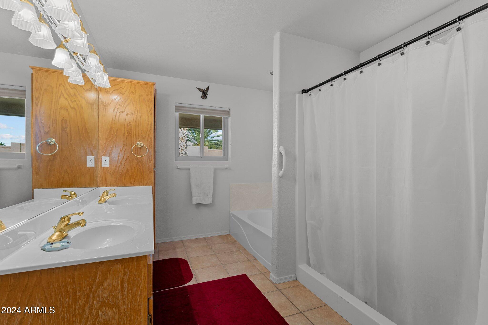 250 COTTONWOOD Lane