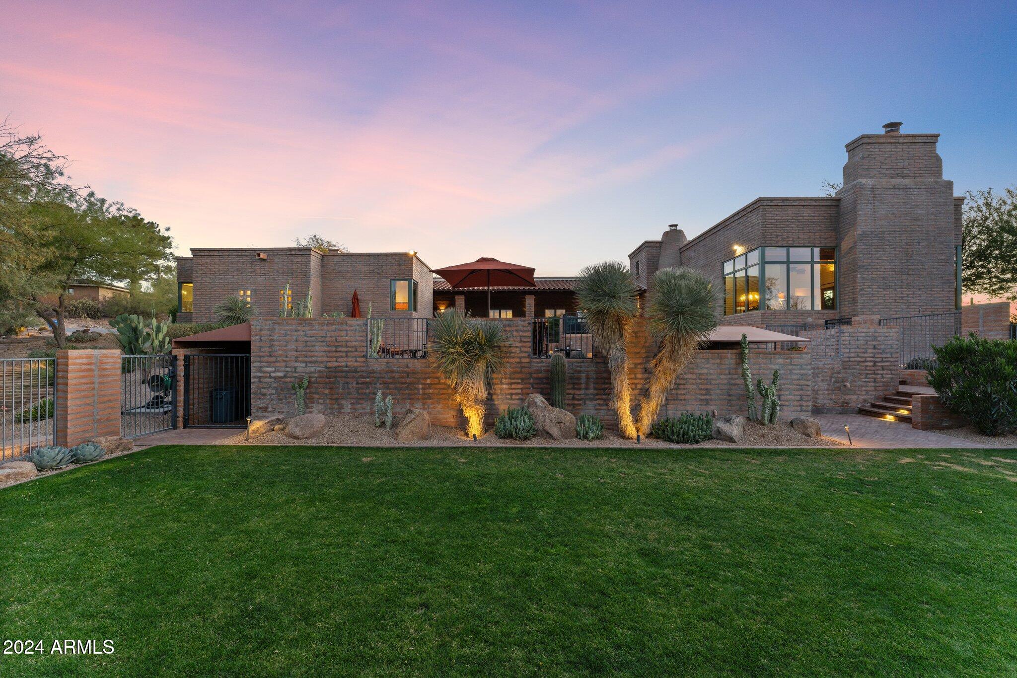 1545 FLICKER Lane