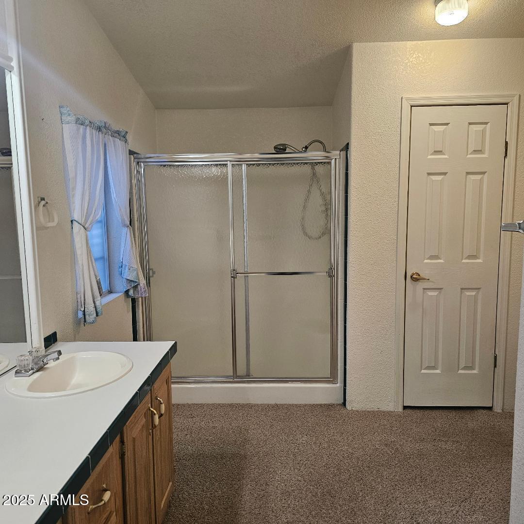 685 Smoketree Street