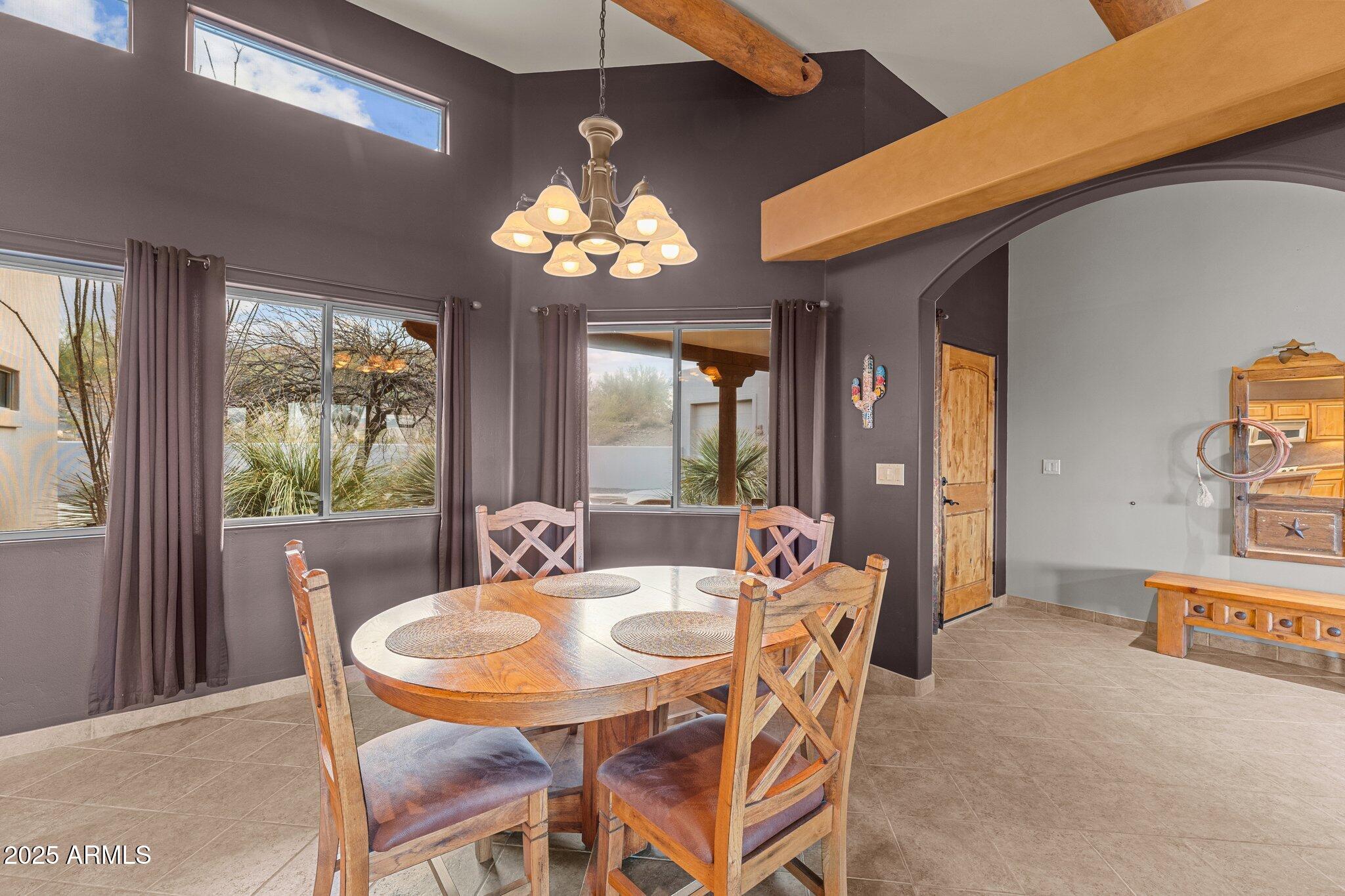 669 W CHAPARRAL Road