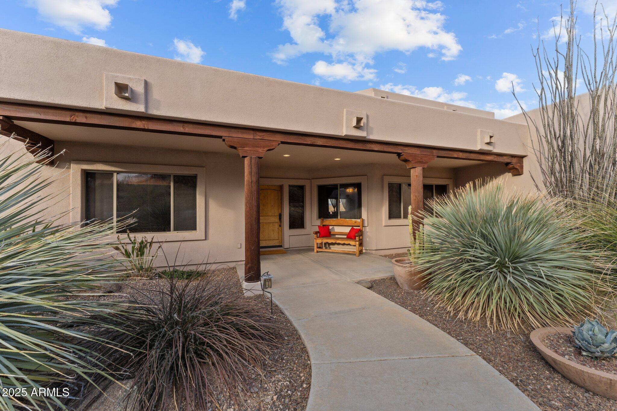 669 W CHAPARRAL Road