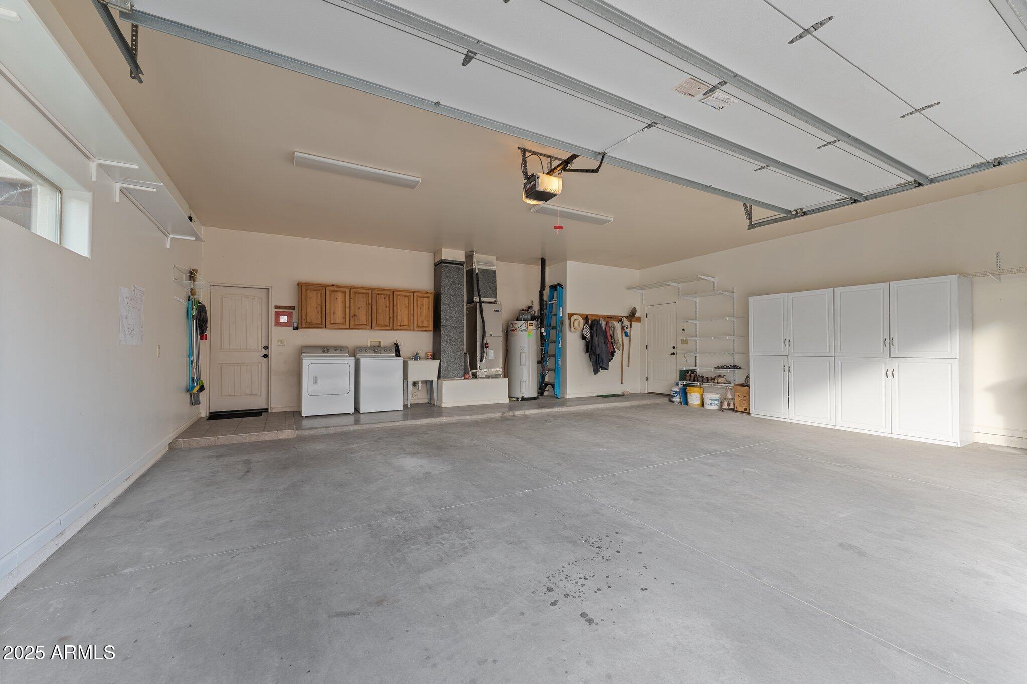 669 W CHAPARRAL Road