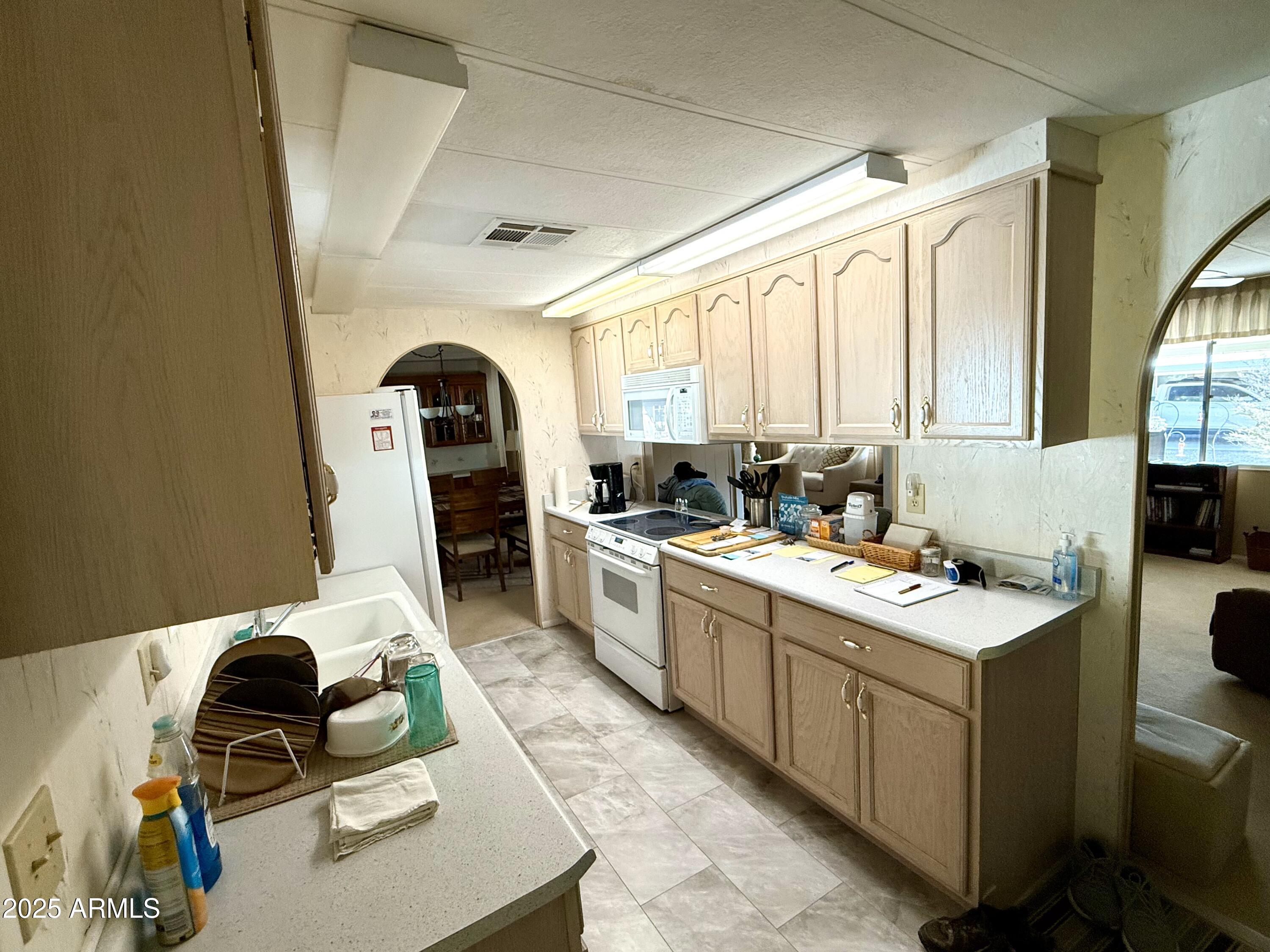 2501 W Wickenburg Way Unit: 68