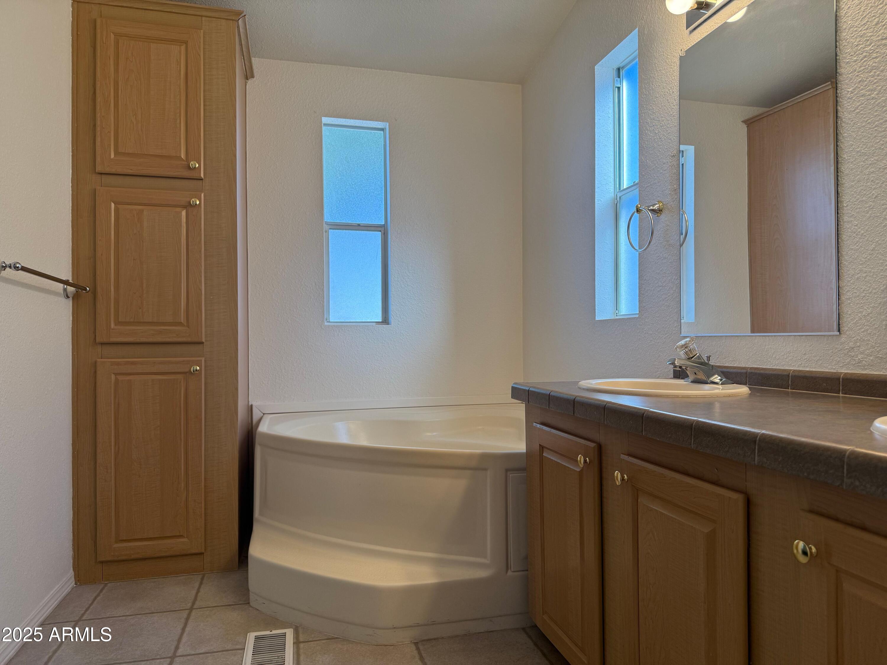 2501 W Wickenburg Way Unit: 175