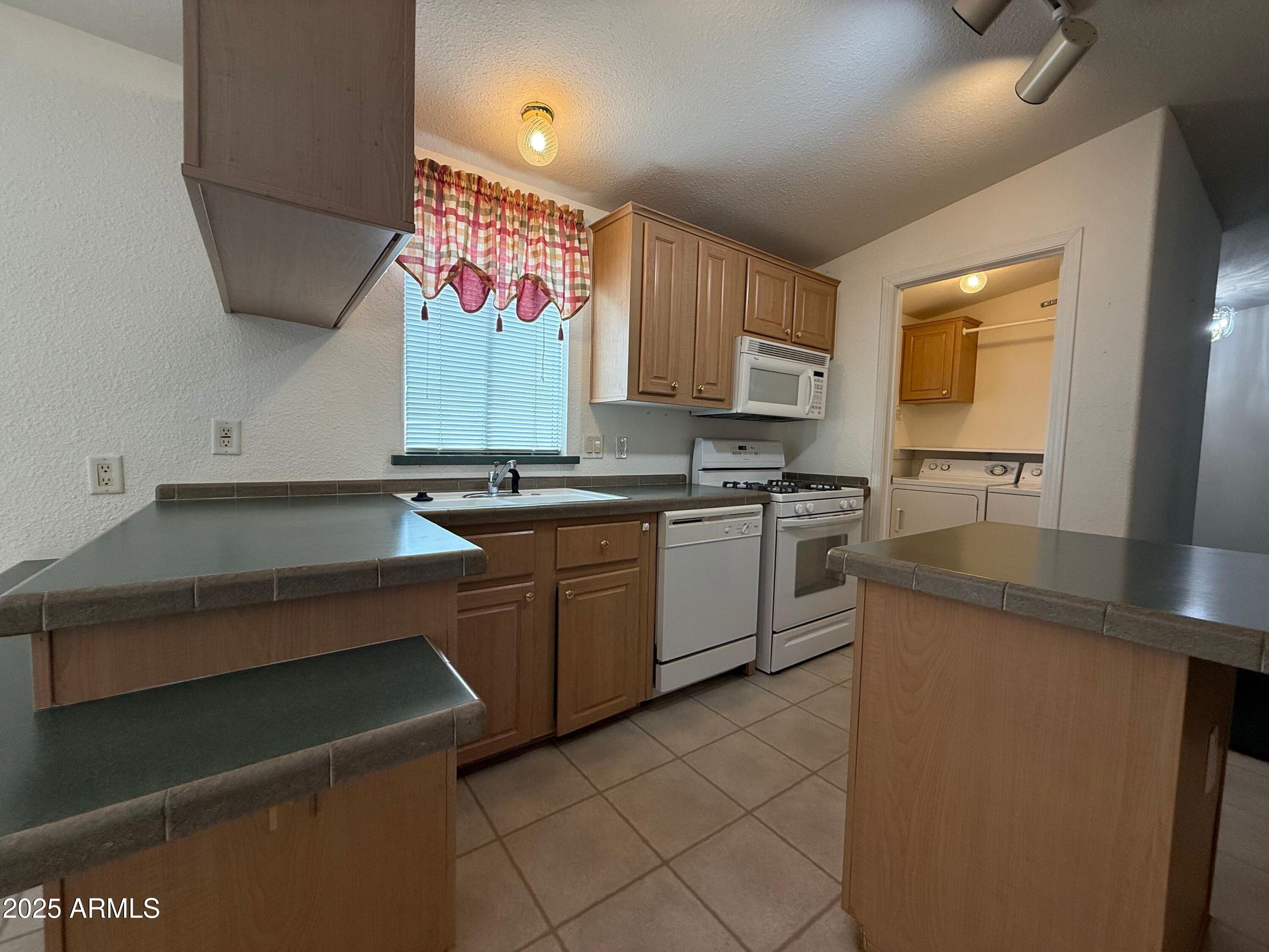 2501 W Wickenburg Way Unit: 175