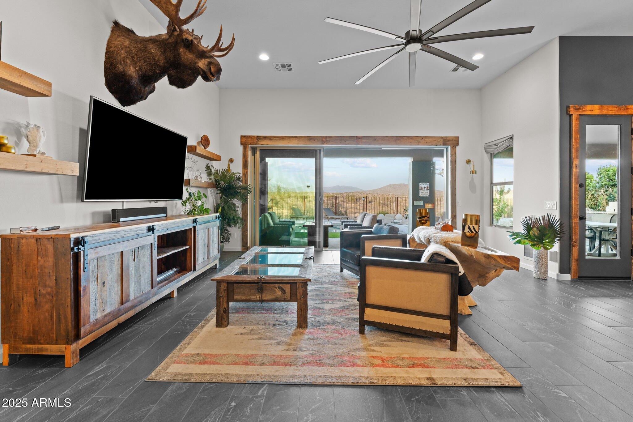 3254 BUCKAROO Court