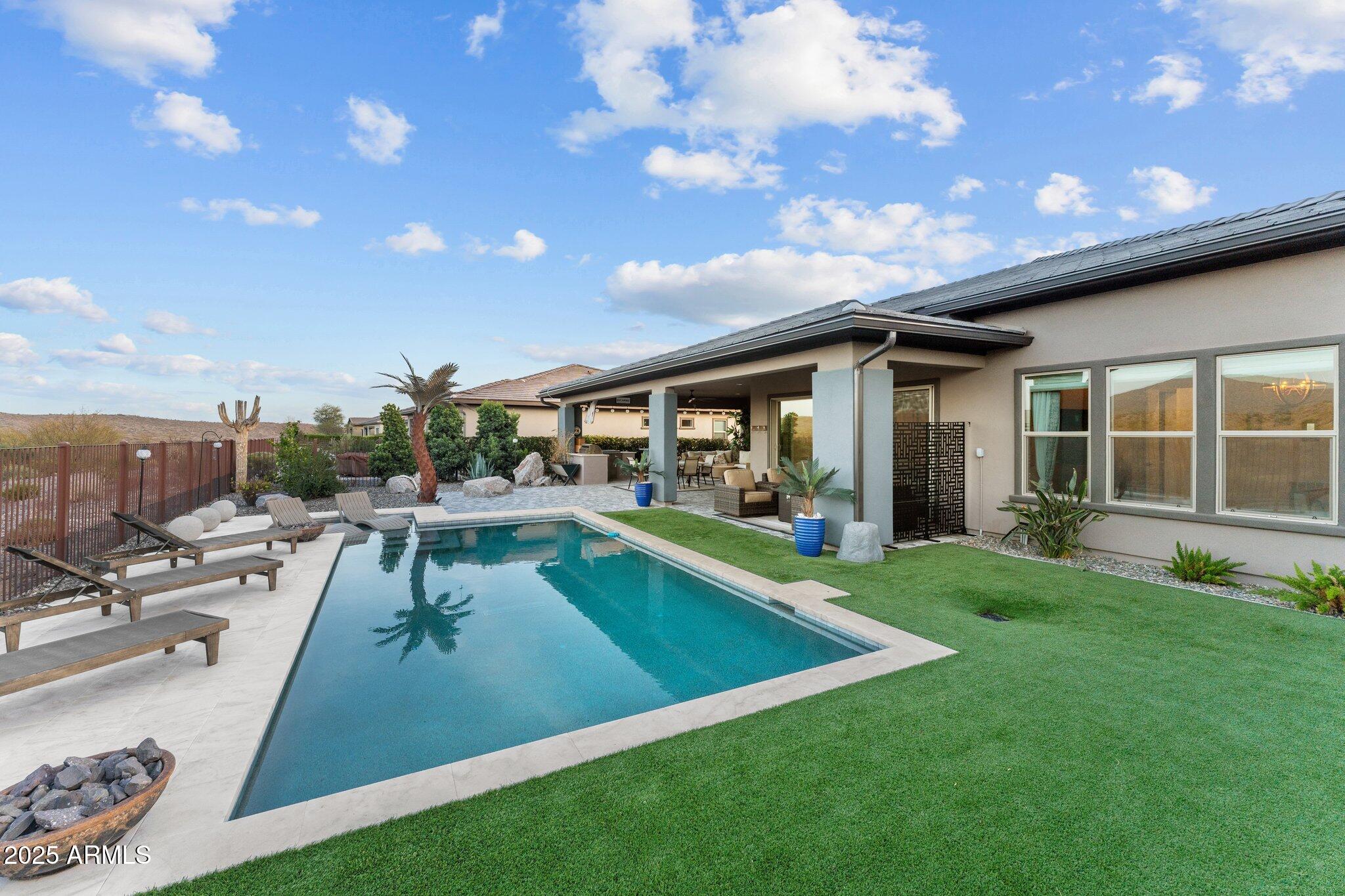 3254 BUCKAROO Court