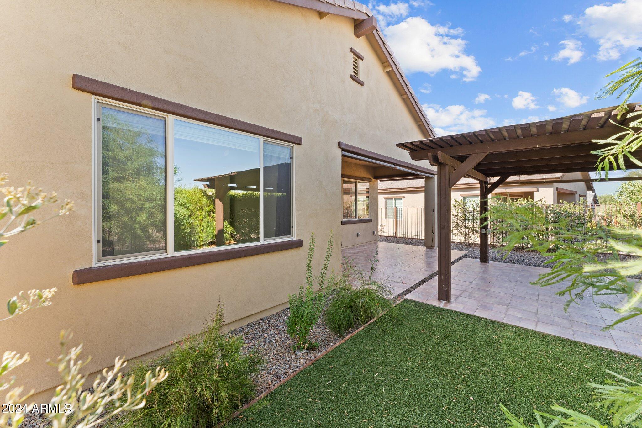 4274 Sawbuck Way