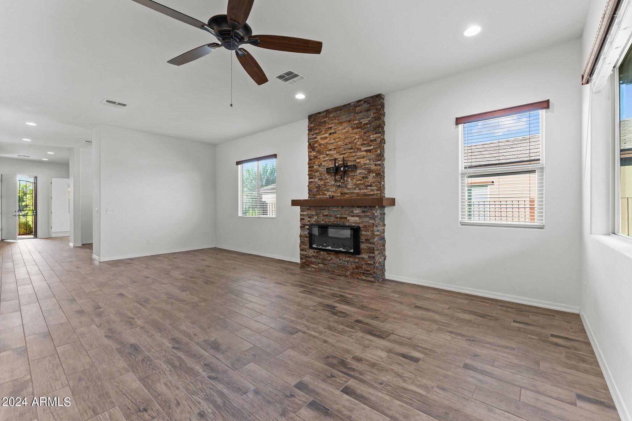 4274 Sawbuck Way