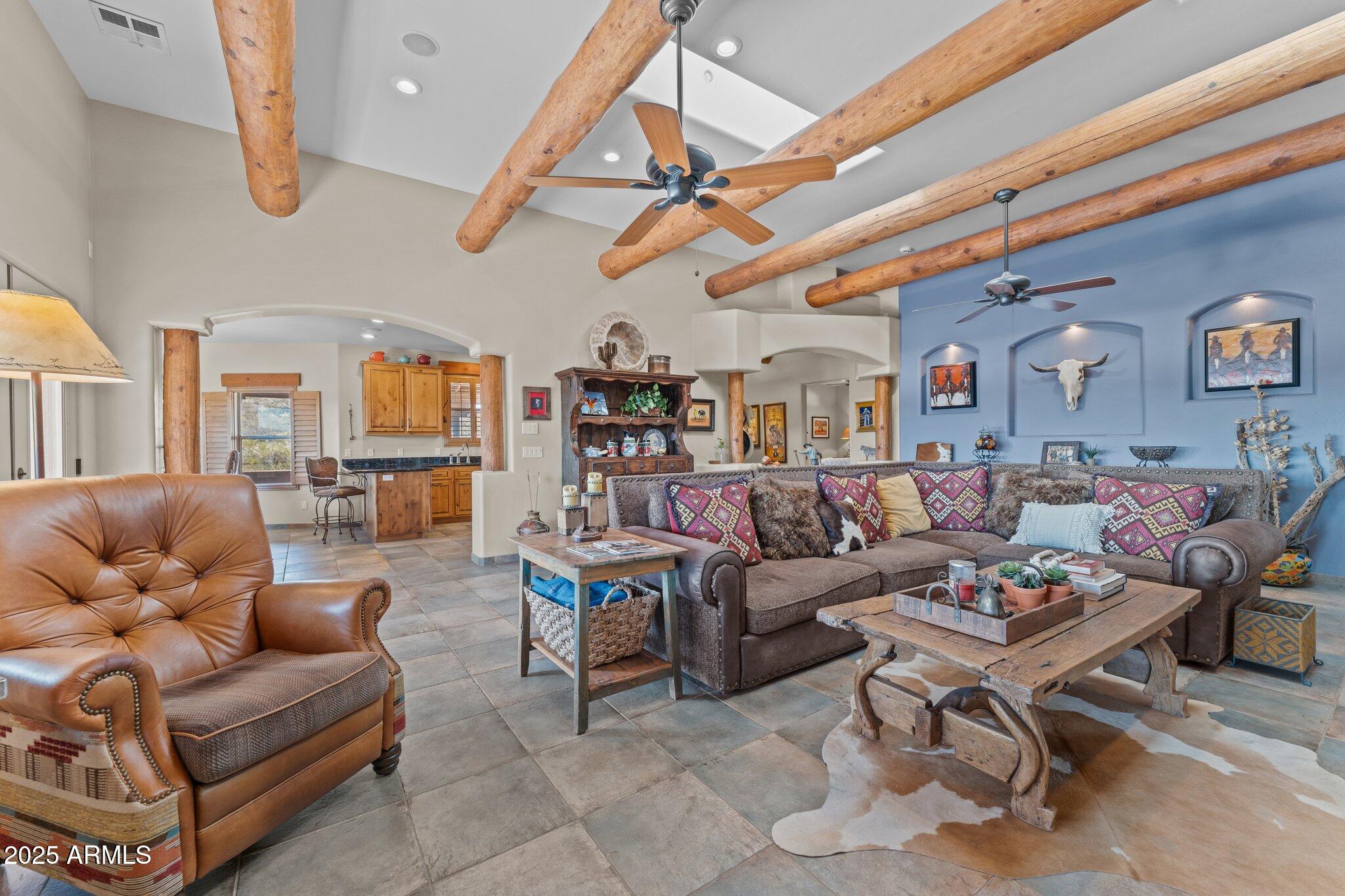 1520 W CHEROKEE Lane