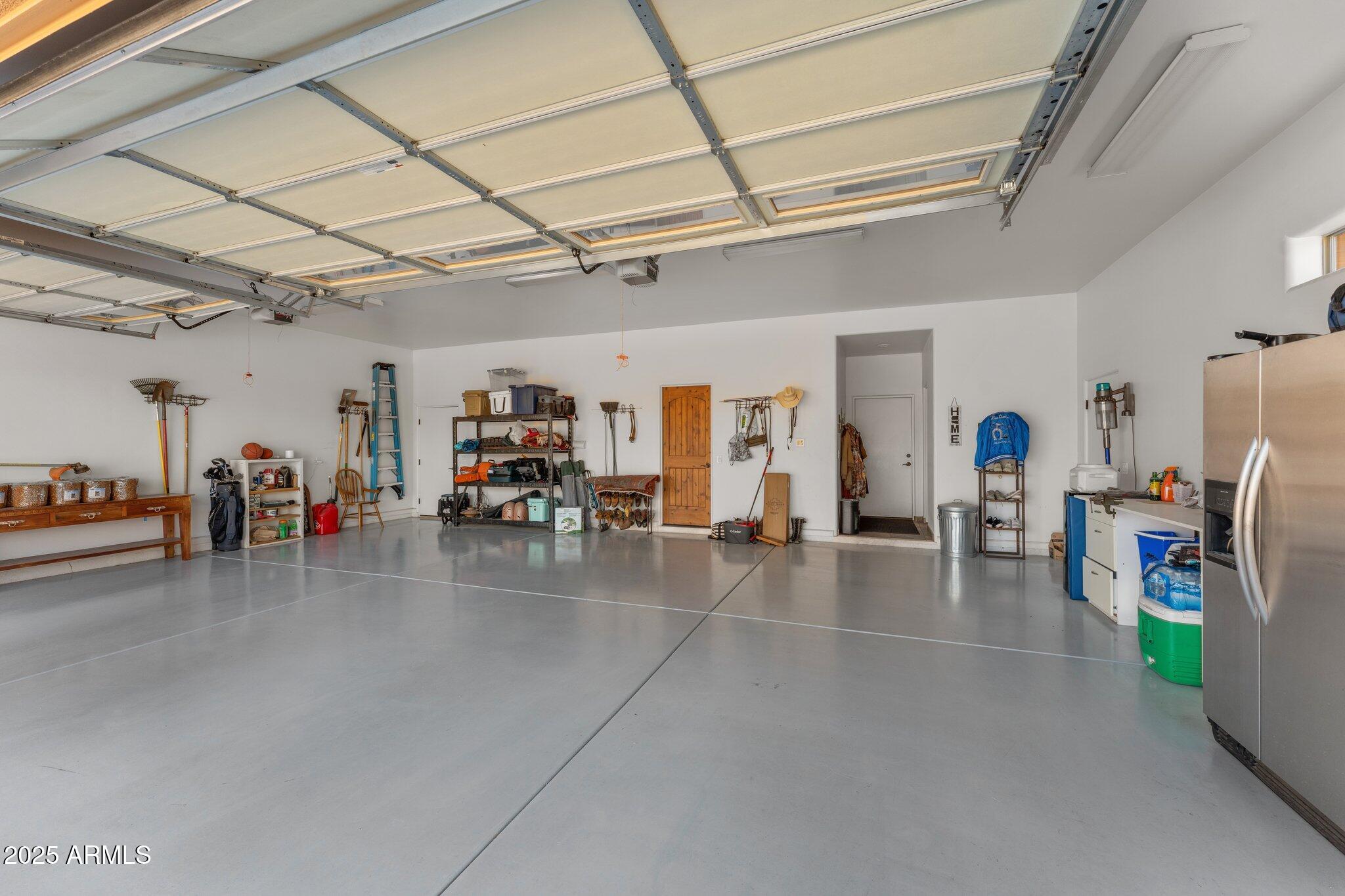 1520 W CHEROKEE Lane